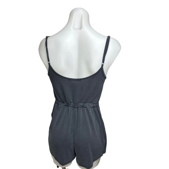 Abercrombie & Fitch Grey Camisole Sleeveless Faux Wrap V-Neck Skort Romper Sz S - Picture 3 of 8